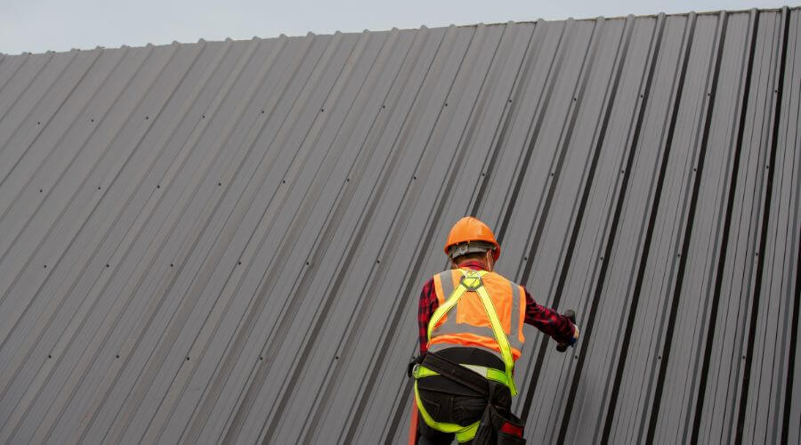 Expert Emergency Roof Repairs services in Center Moriches, NY